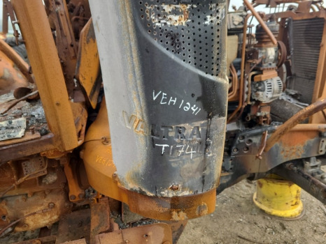 Valtra T174ea Engine exhaust stack pipe - Motor a díly pro Zemědělská technika: obrázek 5 Valtra T174ea Engine exhaust stack pipe - Motor a díly pro Zemědělská technika: obrázek 5
