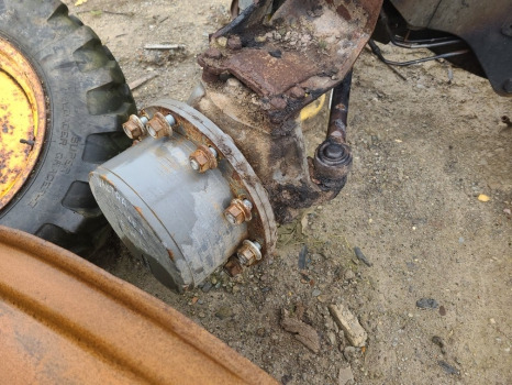 Valtra T174ea Front axle hub lhs complete - Přední náprava pro Zemědělská technika: obrázek 1 Valtra T174ea Front axle hub lhs complete - Přední náprava pro Zemědělská technika: obrázek 1