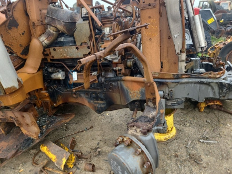 Valtra T174ea Front mudguard bracket kit - Karoserie a exteriér pro Zemědělská technika: obrázek 3 Valtra T174ea Front mudguard bracket kit - Karoserie a exteriér pro Zemědělská technika: obrázek 3
