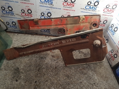 Zetor 5718 Engine Side Panel Assy 000000 - Karoserie a exteriér pro Traktor: obrázek 1 Zetor 5718 Engine Side Panel Assy 000000 - Karoserie a exteriér pro Traktor: obrázek 1