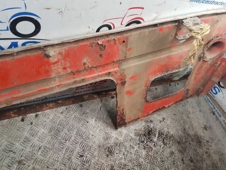 Zetor 5718 Engine Side Panel Assy 000000 - Karoserie a exteriér pro Traktor: obrázek 4 Zetor 5718 Engine Side Panel Assy 000000 - Karoserie a exteriér pro Traktor: obrázek 4