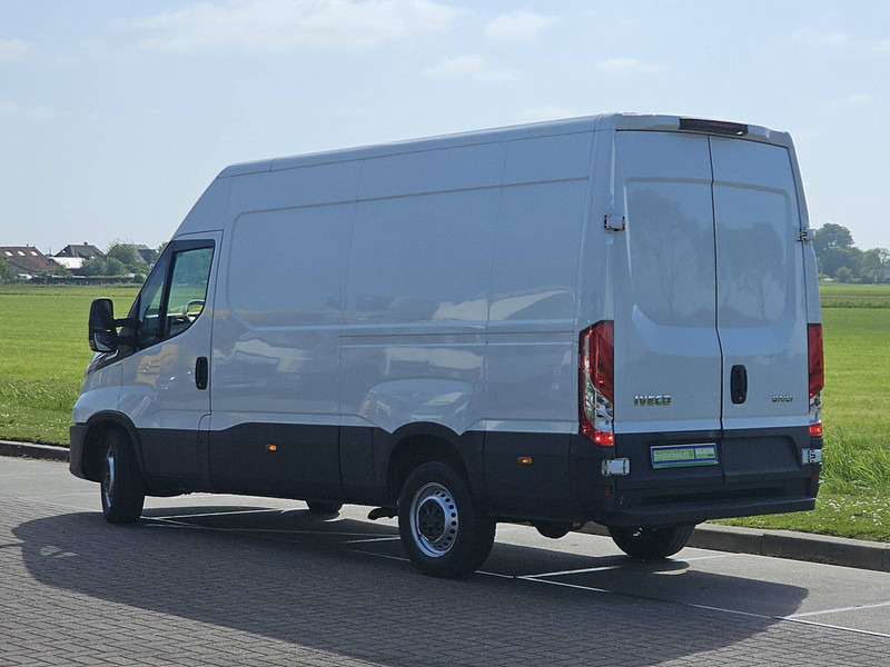 Iveco Daily 35S14 HI- MATIC L2H2 LED - Furgon: obrázek 5 Iveco Daily 35S14 HI- MATIC L2H2 LED - Furgon: obrázek 5