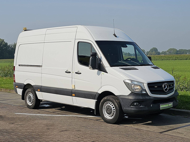 Mercedes-Benz Sprinter 316 L2H2 3.5T-Trekhaak! - Furgon: obrázek 4 Mercedes-Benz Sprinter 316 L2H2 3.5T-Trekhaak! - Furgon: obrázek 4