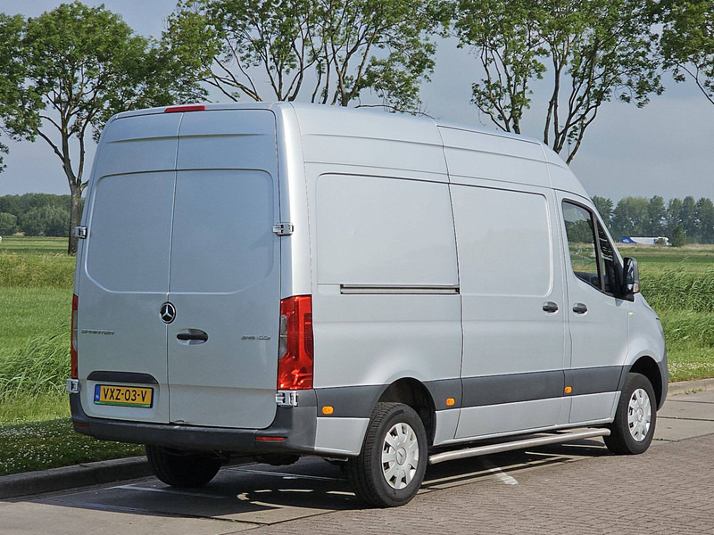 Mercedes-Benz Sprinter 316 L2H2 RWD Airco Euro6 - Furgon: obrázek 3 Mercedes-Benz Sprinter 316 L2H2 RWD Airco Euro6 - Furgon: obrázek 3