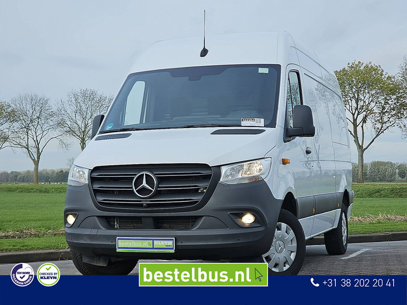 Mercedes-Benz Sprinter 317 L2H2 Mbux Navi RWD! - Furgon: obrázek 1 Mercedes-Benz Sprinter 317 L2H2 Mbux Navi RWD! - Furgon: obrázek 1