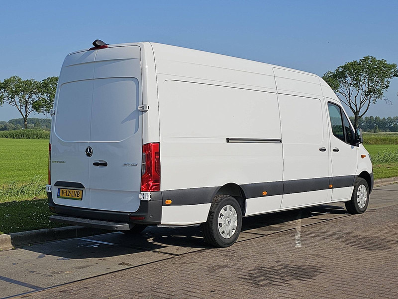 Mercedes-Benz Sprinter 317 L3H2 Maxi Navi - Furgon: obrázek 3 Mercedes-Benz Sprinter 317 L3H2 Maxi Navi - Furgon: obrázek 3