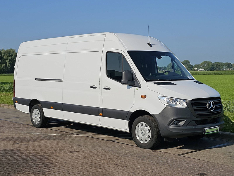 Mercedes-Benz Sprinter 317 L3H2 Maxi Navi - Furgon: obrázek 4 Mercedes-Benz Sprinter 317 L3H2 Maxi Navi - Furgon: obrázek 4