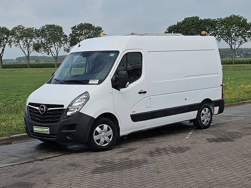Opel Movano 2.3 CDTI 135 L2H2 - Furgon: obrázek 2 Opel Movano 2.3 CDTI 135 L2H2 - Furgon: obrázek 2