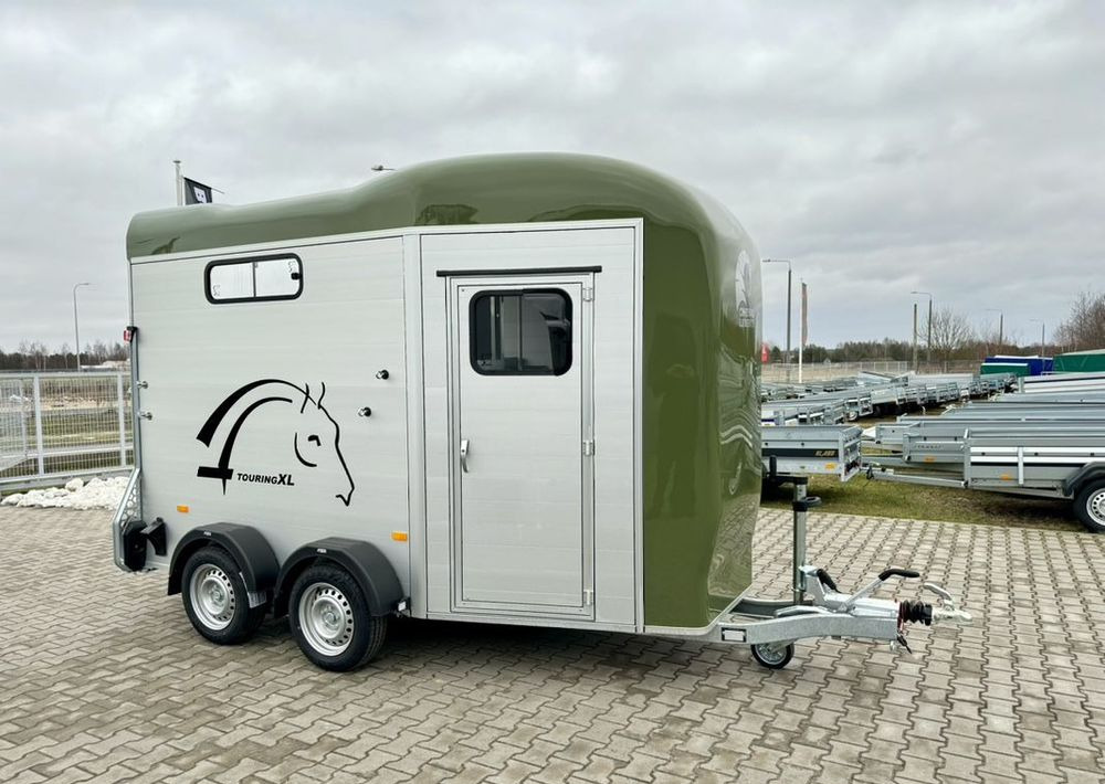 Cheval Liberte Touring Country XL przyczepa na dwa konie | duża siodlarnia | drzwi boczne | rampa przednia | 387×179 cm | ALUMINIOWA | Debon | dostawa | mocna i solidna | - Přepravník na koně: obrázek 3 Cheval Liberte Touring Country XL przyczepa na dwa konie | duża siodlarnia | drzwi boczne | rampa przednia | 387×179 cm | ALUMINIOWA | Debon | dostawa | mocna i solidna | - Přepravník na koně: obrázek 3