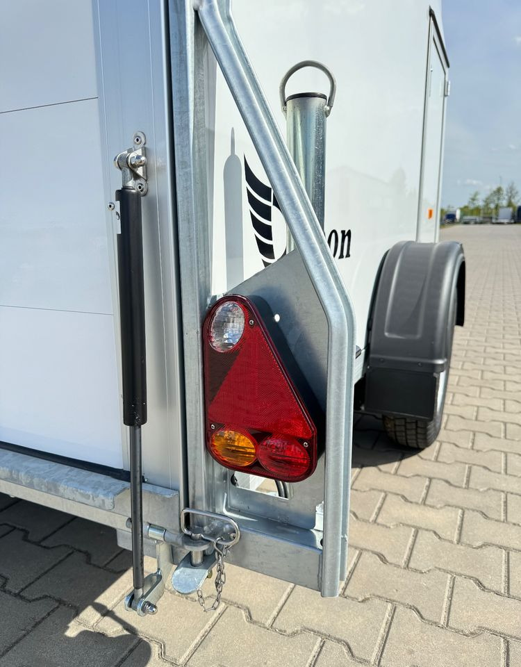DEBON Debon Cargo 1300 + drzwi boczne | 300 x 150 x 170 cm / 750 - 1300 kg - Skříňový přívěs: obrázek 5 DEBON Debon Cargo 1300 + drzwi boczne | 300 x 150 x 170 cm / 750 - 1300 kg - Skříňový přívěs: obrázek 5