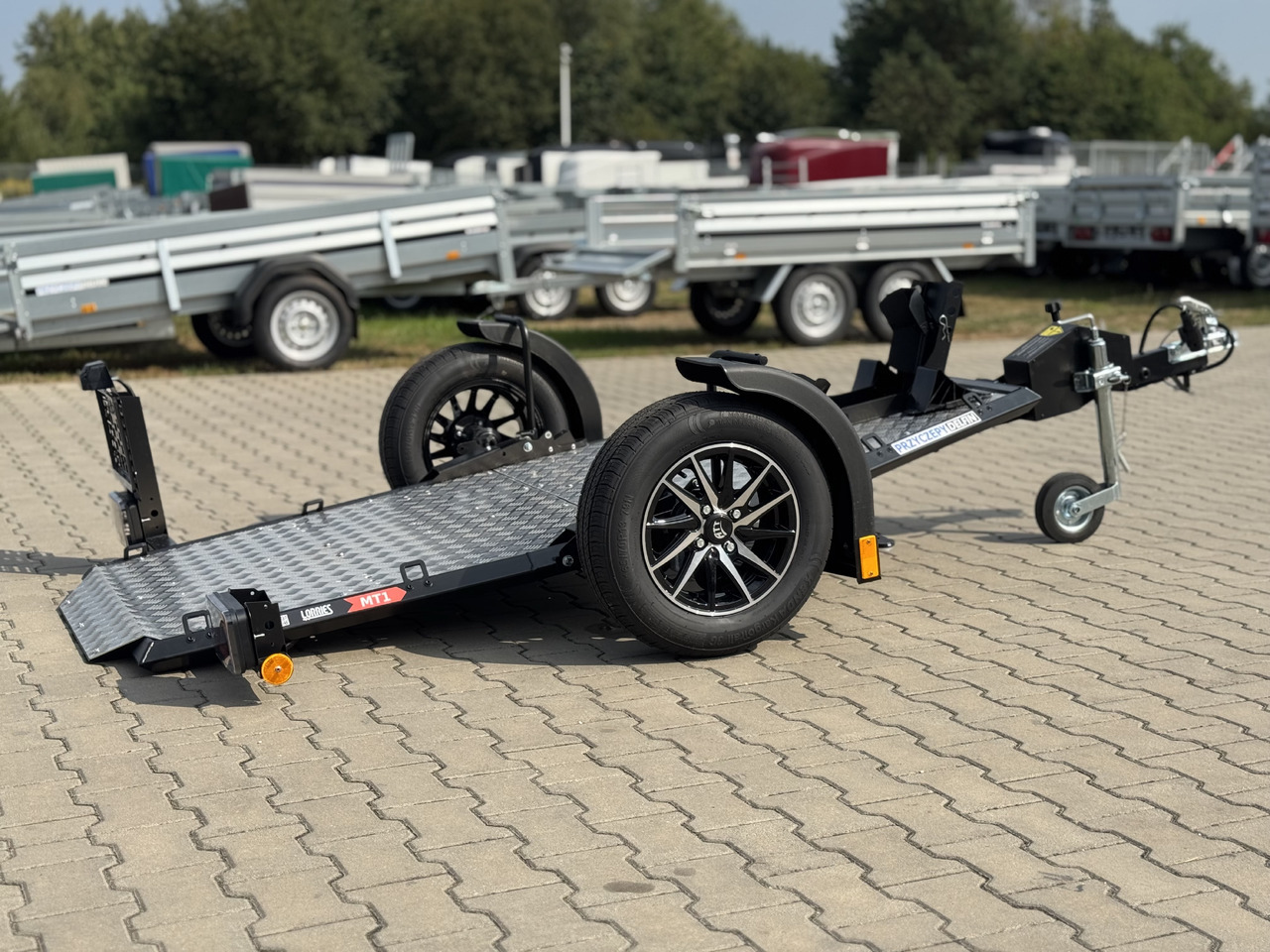 LORRIES MT-1 - przyczepa do przewozu 1 motocykla - Přepravník motocyklů: obrázek 2 LORRIES MT-1 - przyczepa do przewozu 1 motocykla - Přepravník motocyklů: obrázek 2