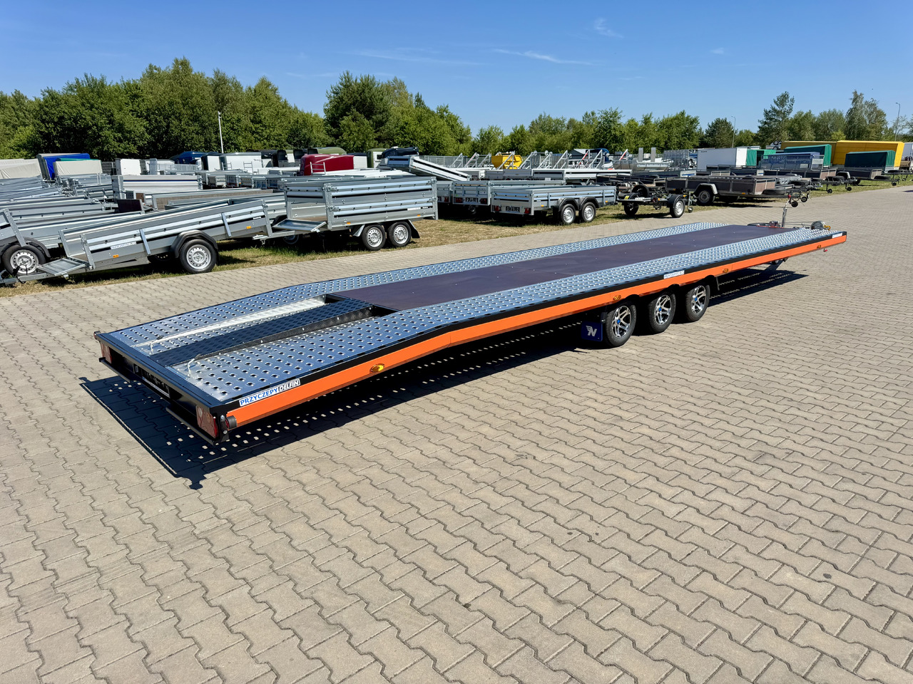 NIEWIADÓW Indiana Premium Color 850 x 210 cm | 3500 kg - Přívěs na přepravu automobilů: obrázek 4 NIEWIADÓW Indiana Premium Color 850 x 210 cm | 3500 kg - Přívěs na přepravu automobilů: obrázek 4