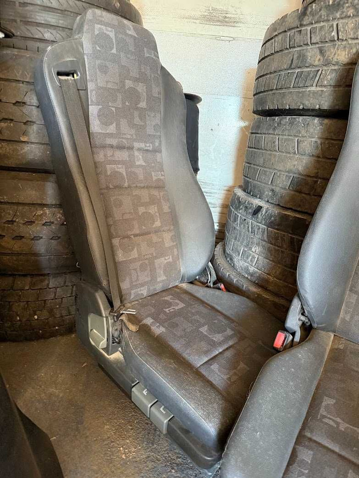 Foteli siedzenia komplet Mercedes Actros nowe - Sedaček pro Nákladní auto: obrázek 2 Foteli siedzenia komplet Mercedes Actros nowe - Sedaček pro Nákladní auto: obrázek 2