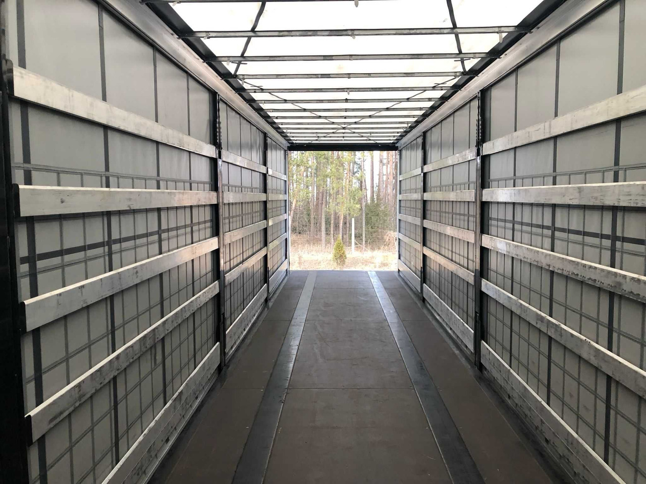 Krone 2023 rok, 93 m3,waga 6200 kg,Certyfikat XL, Multilock, z Niemiec - Jiná technika: obrázek 4 Krone 2023 rok, 93 m3,waga 6200 kg,Certyfikat XL, Multilock, z Niemiec - Jiná technika: obrázek 4