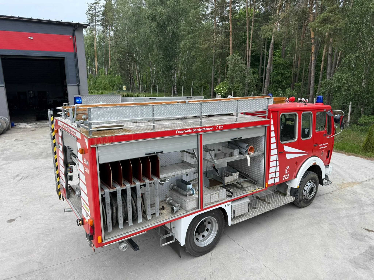 Mercedes 1019AF,4x4,Wóz strażacki, 50610 km, 2500 l, Import Niemcy - Hasičský vůz: obrázek 4 Mercedes 1019AF,4x4,Wóz strażacki, 50610 km, 2500 l, Import Niemcy - Hasičský vůz: obrázek 4