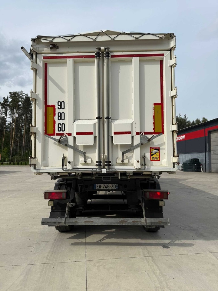 Wywrotka Schmitz 59 m3, 2018 rok, oś podnoszona, drzwi z Francji - Sklápěcí návěs: obrázek 4 Wywrotka Schmitz 59 m3, 2018 rok, oś podnoszona, drzwi z Francji - Sklápěcí návěs: obrázek 4
