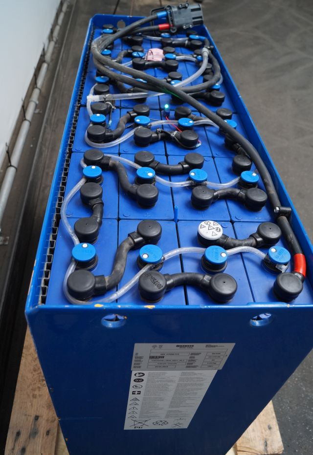 Hawker unknown | Battery 48V775Ah 48 5 PZMM775 Year 2023 weight 1132 kg sn. 8087 - Akumulátor pro Manipulační technika: obrázek 2 Hawker unknown | Battery 48V775Ah 48 5 PZMM775 Year 2023 weight 1132 kg sn. 8087 - Akumulátor pro Manipulační technika: obrázek 2