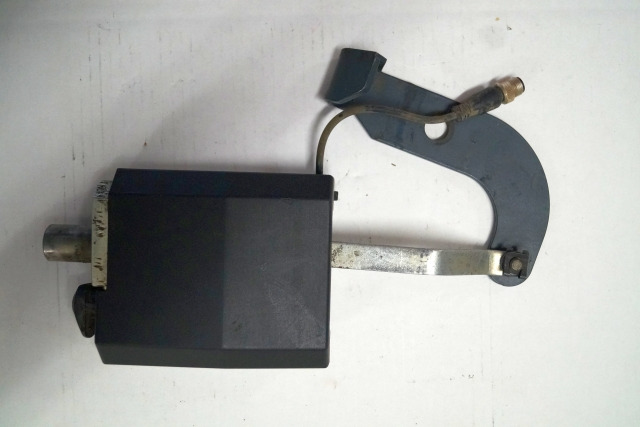 Jungheinrich 50462520 | Battery trolley lock for ETV from year 2006 including SW Battery trolley lock for ETV from year 2006 including SWITCH INDUCT. APPROXIMATION 50462522 - Rám/ Šasi pro Manipulační technika: obrázek 1 Jungheinrich 50462520 | Battery trolley lock for ETV from year 2006 including SW Battery trolley lock for ETV from year 2006 including SWITCH INDUCT. APPROXIMATION 50462522 - Rám/ Šasi pro Manipulační technika: obrázek 1