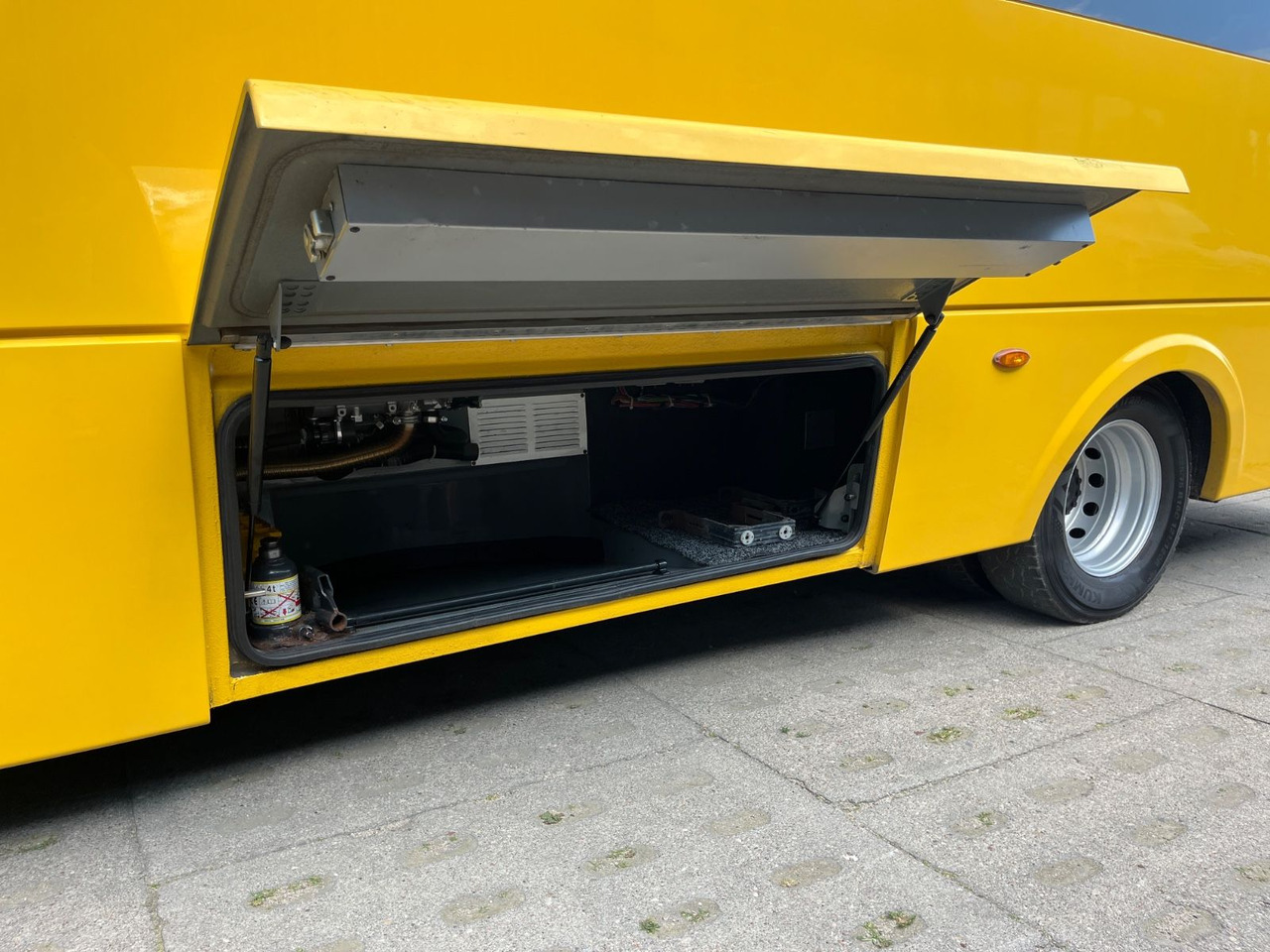 Turistický autobus Iveco Rosero First / 24+1+1 / Telma/ EURO6: obrázek 7