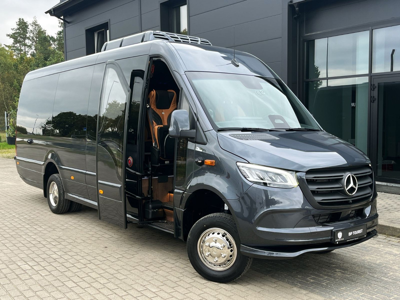Mercedes-Benz Sprinter 519 AWD 4x4 TOURIST  / 21 to 24 Seats - Minibus, Mikrobus: obrázek 3 Mercedes-Benz Sprinter 519 AWD 4x4 TOURIST  / 21 to 24 Seats - Minibus, Mikrobus: obrázek 3