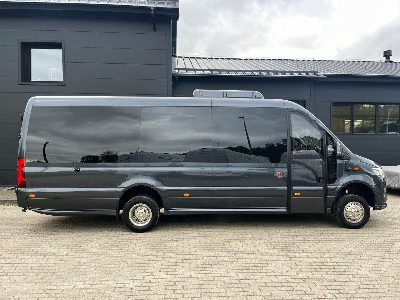 Mercedes-Benz Sprinter 519 AWD 4x4 TOURIST  / 21 to 24 Seats - Minibus, Mikrobus: obrázek 4 Mercedes-Benz Sprinter 519 AWD 4x4 TOURIST  / 21 to 24 Seats - Minibus, Mikrobus: obrázek 4