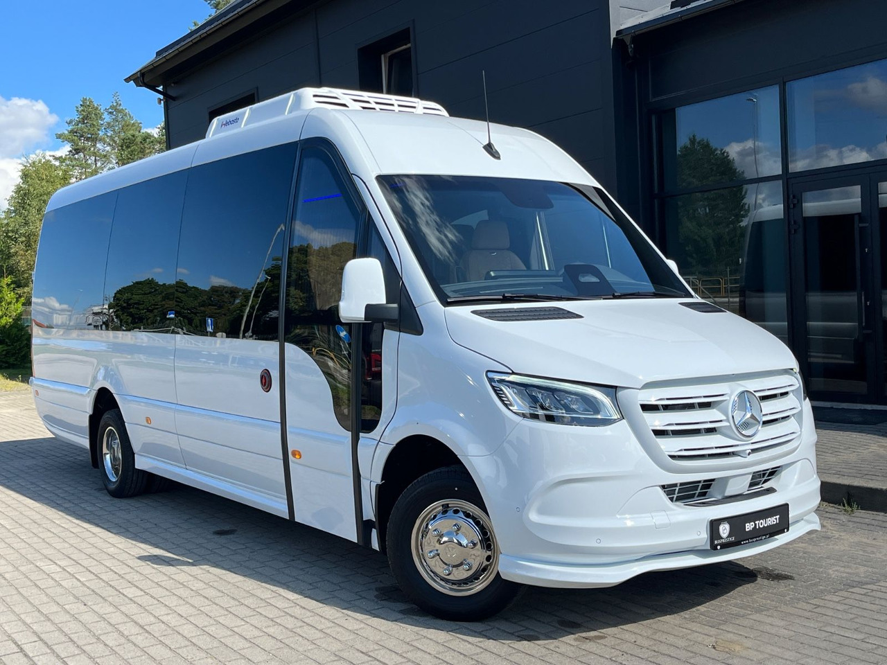 Mercedes-Benz Sprinter 519 TOURIST XL / 21 to 24 Seats / NEW! - Minibus, Mikrobus: obrázek 1 Mercedes-Benz Sprinter 519 TOURIST XL / 21 to 24 Seats / NEW! - Minibus, Mikrobus: obrázek 1