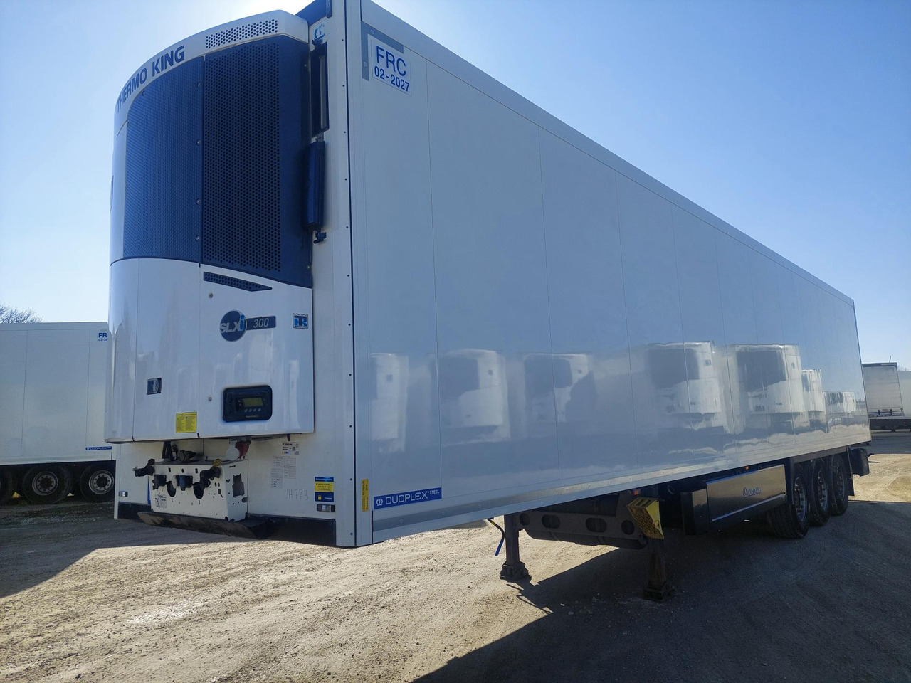 Krone SDR Double Deck Cool Liner FP45 ThermoKing SLXi 300 Lifting Axle - Chladírenský návěs: obrázek 2 Krone SDR Double Deck Cool Liner FP45 ThermoKing SLXi 300 Lifting Axle - Chladírenský návěs: obrázek 2
