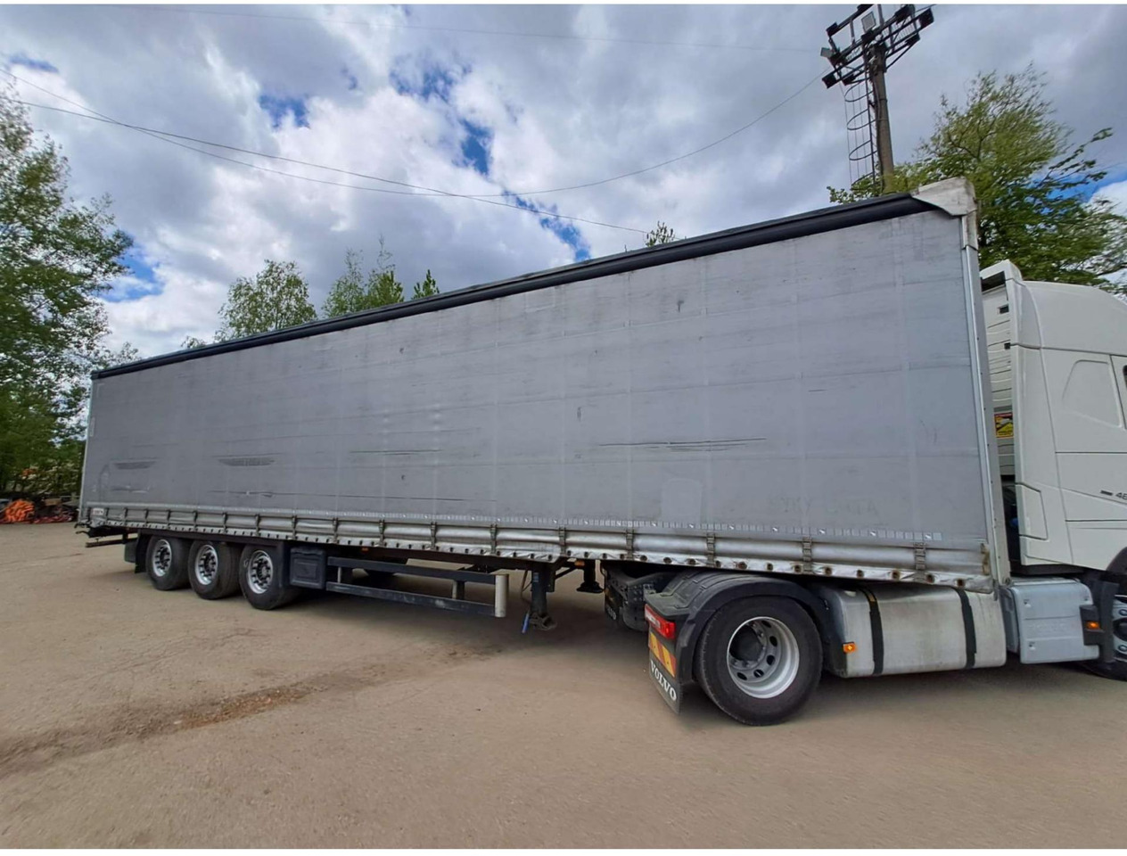 Schmitz Cargobull SCS24/L - Plachtový návěs: obrázek 2 Schmitz Cargobull SCS24/L - Plachtový návěs: obrázek 2