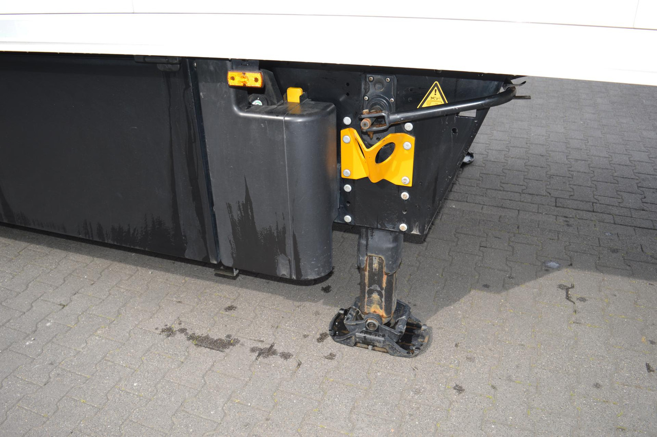 Schmitz Cargobull SKO FP 45 ThermoKing SLXi 300 - Chladírenský návěs: obrázek 4 Schmitz Cargobull SKO FP 45 ThermoKing SLXi 300 - Chladírenský návěs: obrázek 4