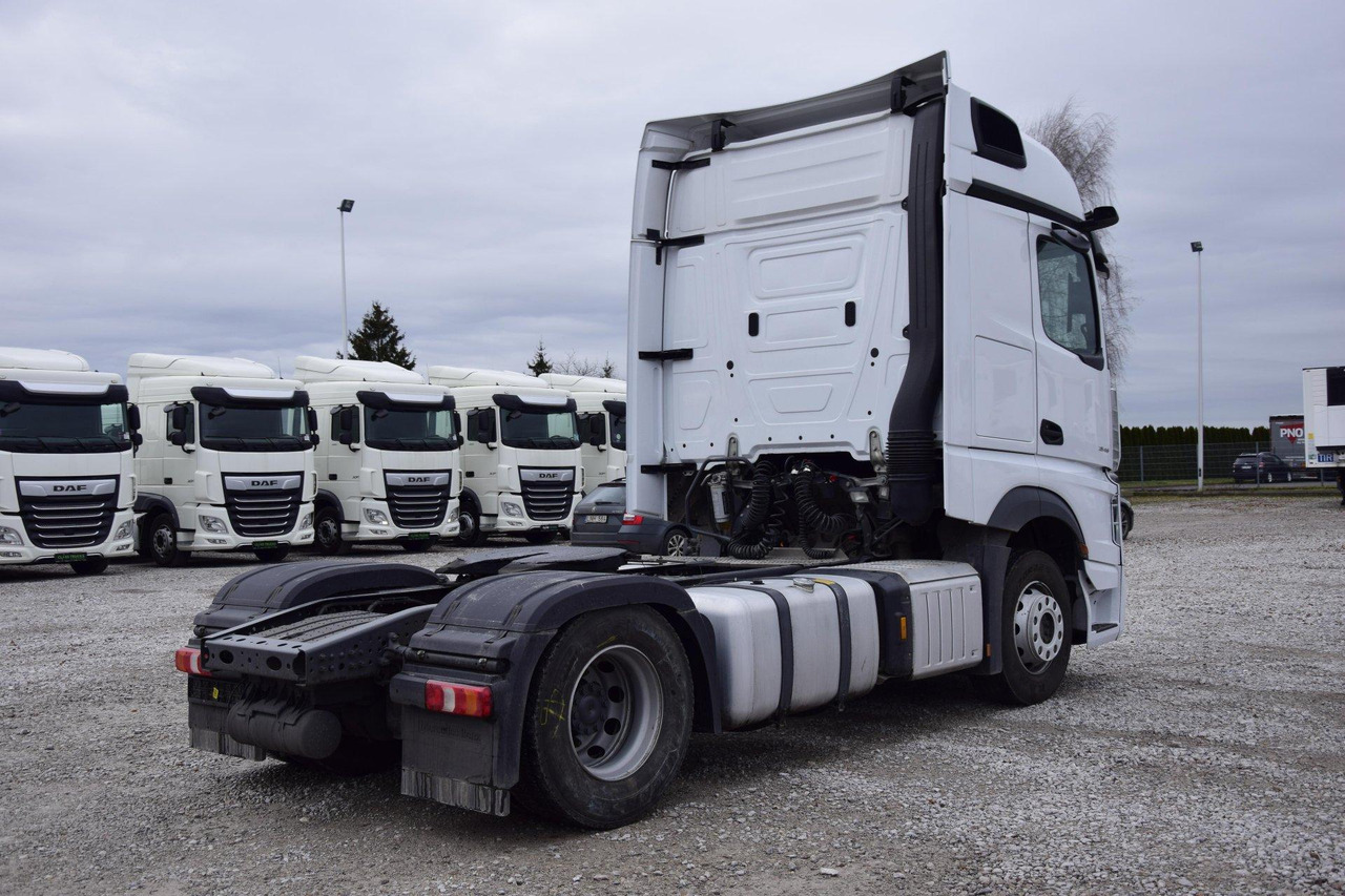 Mercedes-Benz Actros 5 1845 BigSpace - Tahač: obrázek 4 Mercedes-Benz Actros 5 1845 BigSpace - Tahač: obrázek 4