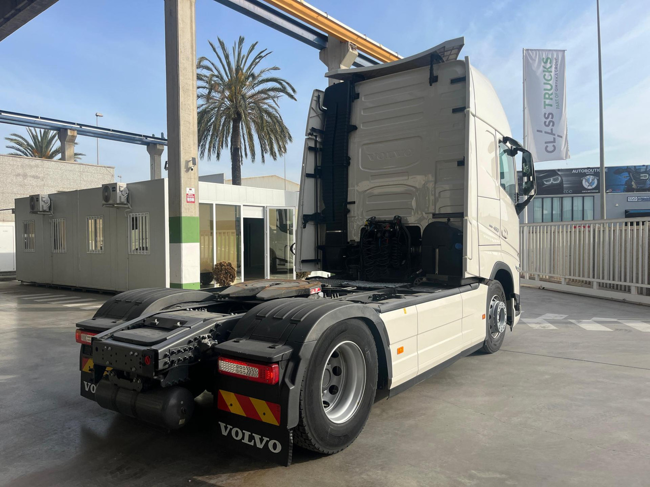 Volvo FH 460 Globetrotter XL i-Save I-ParkCool - Tahač: obrázek 4 Volvo FH 460 Globetrotter XL i-Save I-ParkCool - Tahač: obrázek 4