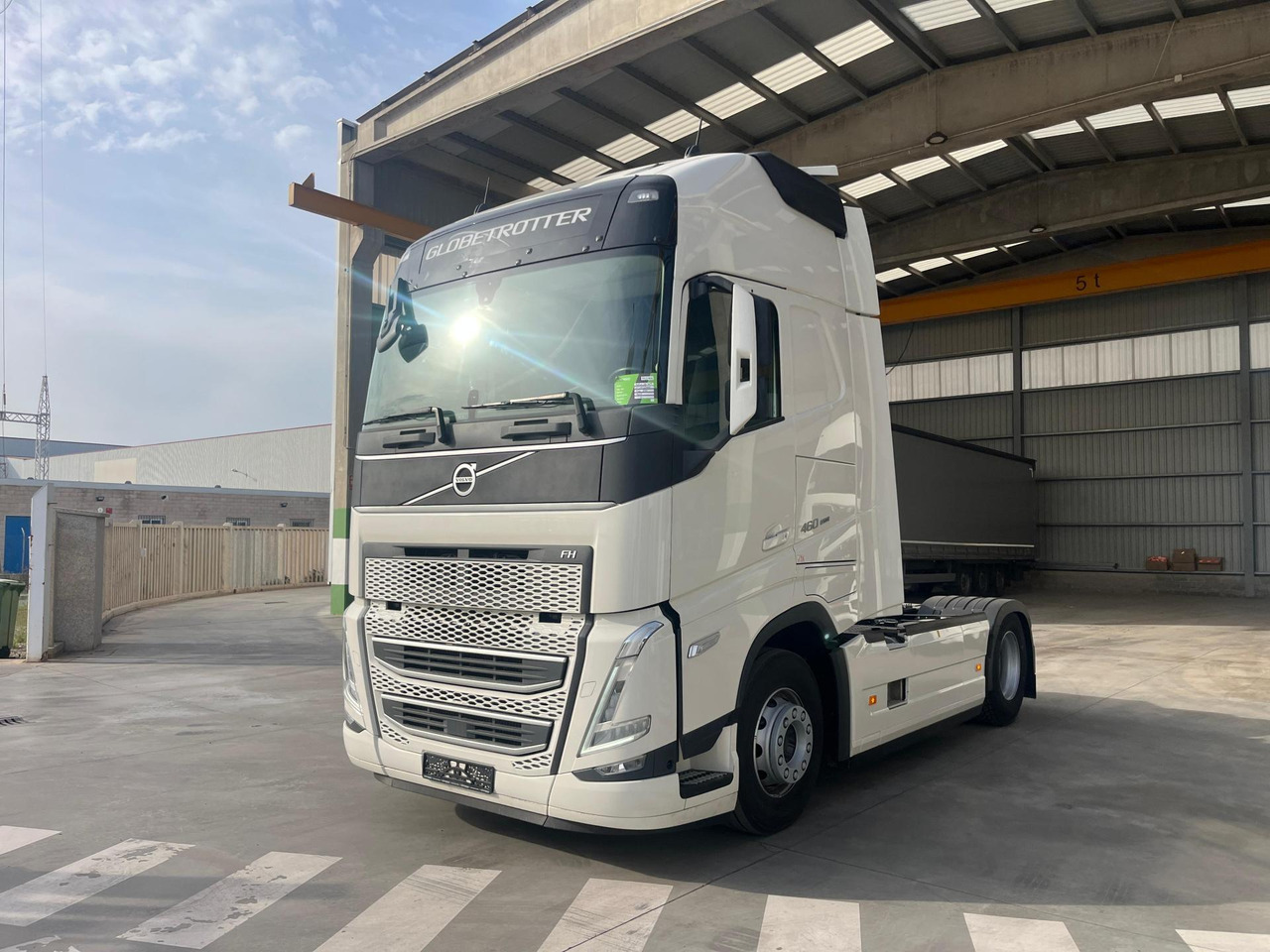Volvo FH 460 Globetrotter XL i-Save I-ParkCool - Tahač: obrázek 1 Volvo FH 460 Globetrotter XL i-Save I-ParkCool - Tahač: obrázek 1