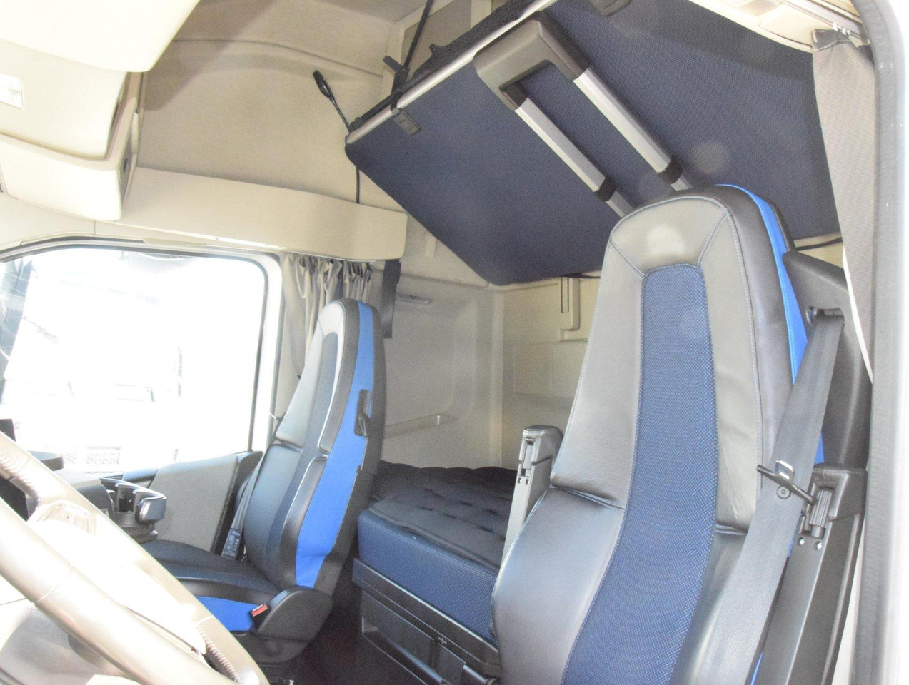 Tahač Volvo FH 460 Globetrotter XL i-Save: obrázek 9