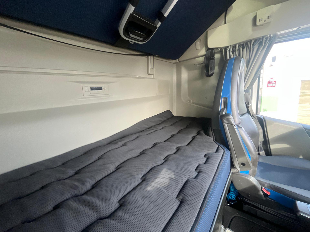 Tahač Volvo FH 460 Globetrotter XL i-Save: obrázek 12