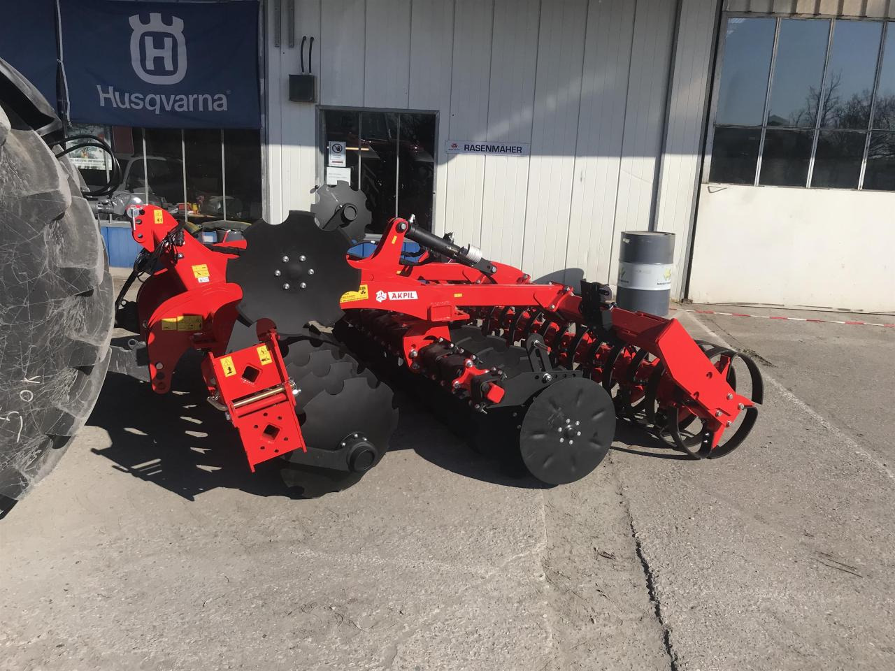 Akpil BISON 3.0 Federflex - Neumaschine - Talířové brány: obrázek 3 Akpil BISON 3.0 Federflex - Neumaschine - Talířové brány: obrázek 3