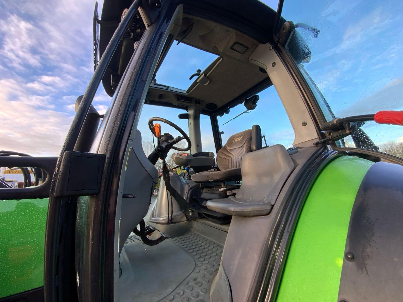 Deutz-Fahr M 410 - Traktor: obrázek 2 Deutz-Fahr M 410 - Traktor: obrázek 2