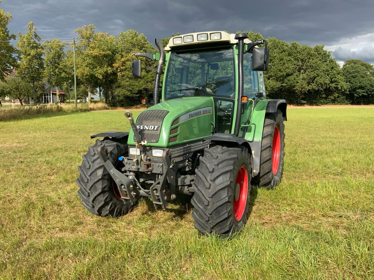 Fendt FARMER 309 CI - Traktor: obrázek 2 Fendt FARMER 309 CI - Traktor: obrázek 2