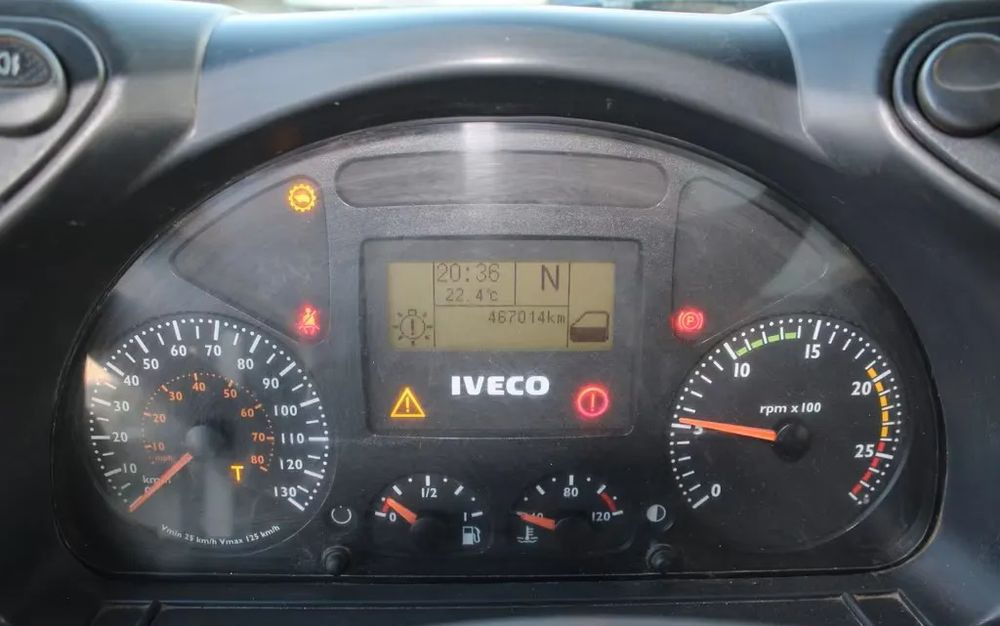 Iveco Trakker 450 | Meiller Trójstronny Wywrot | 8x4 | Euro 5| Retarder | Bordmatic | Klimatyzacja - Sklápěč: obrázek 5 Iveco Trakker 450 | Meiller Trójstronny Wywrot | 8x4 | Euro 5| Retarder | Bordmatic | Klimatyzacja - Sklápěč: obrázek 5