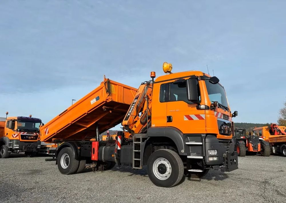 MAN TGS 18.320/ 4x4 / Euro4 /Wywrotka trójstronna Meiller +Kran Atlas TLC 82.2 +sterowanie radiowe – Przystosowany do pracy zimą — odśnieżanie, posypywanie, pług - Sklápěč: obrázek 3 MAN TGS 18.320/ 4x4 / Euro4 /Wywrotka trójstronna Meiller +Kran Atlas TLC 82.2 +sterowanie radiowe – Przystosowany do pracy zimą — odśnieżanie, posypywanie, pług - Sklápěč: obrázek 3