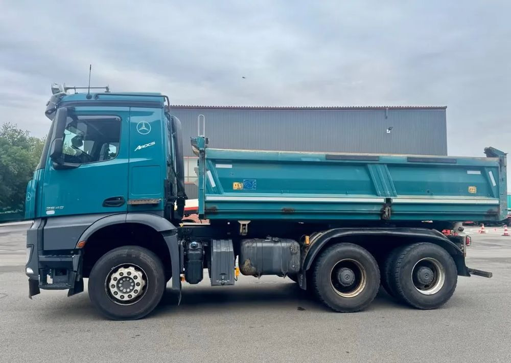 Sklápěč Mercedes-Benz Arocs 2646 6x4 – Wywrotka trójstronna Meiller / Bordmatik / Euro6: obrázek 8 Sklápěč Mercedes-Benz Arocs 2646 6x4 – Wywrotka trójstronna Meiller / Bordmatik / Euro6: obrázek 8