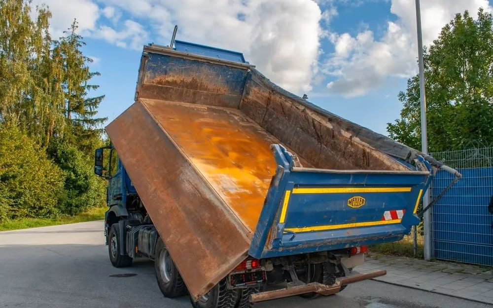 Mercedes-Benz Arocs 2652 6x4 – Wywrotka trójstronna Meiller z Bordmatik (Euro 6) - Sklápěč: obrázek 5 Mercedes-Benz Arocs 2652 6x4 – Wywrotka trójstronna Meiller z Bordmatik (Euro 6) - Sklápěč: obrázek 5