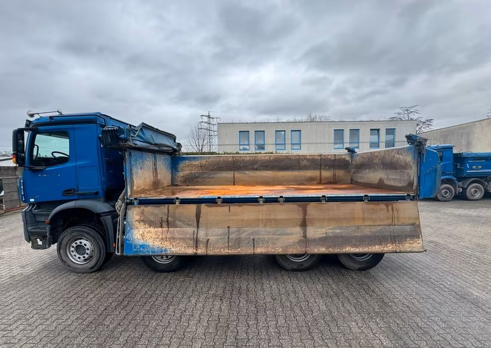 Mercedes-Benz Arocs 3442 / 8x4 / 3-stronny Kipper / TYLKO 160 000 km / Euro 6 / Automatik - Sklápěč: obrázek 3 Mercedes-Benz Arocs 3442 / 8x4 / 3-stronny Kipper / TYLKO 160 000 km / Euro 6 / Automatik - Sklápěč: obrázek 3