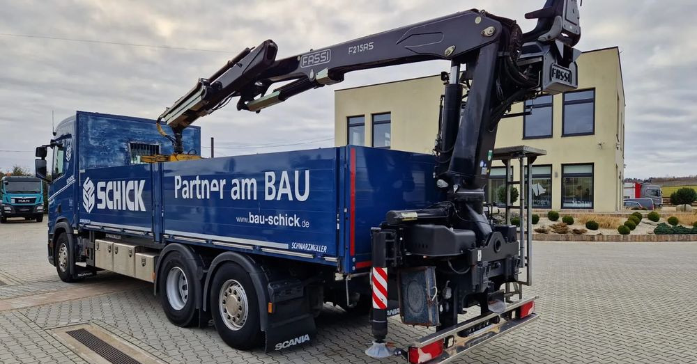 Scania Scania/ R 500/ 6x2 /Fassi F 215 AS - Nákladní automobil valníkový/ Plošinový, Auto s hydraulickou rukou: obrázek 4 Scania Scania/ R 500/ 6x2 /Fassi F 215 AS - Nákladní automobil valníkový/ Plošinový, Auto s hydraulickou rukou: obrázek 4