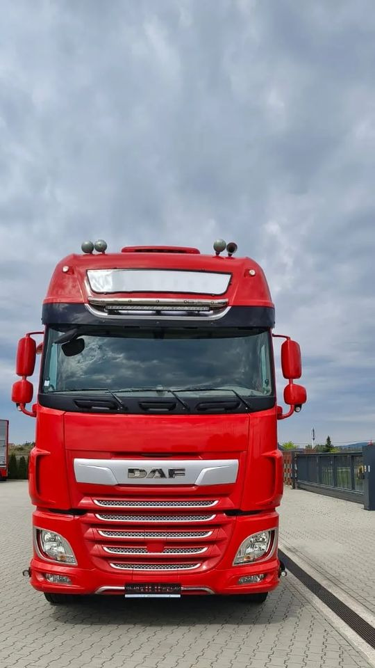 DAF XF 530 Super Space Cab | RETARDER | KLIMATYZACJA | EURO 6 | 2018 | 530 000 km - Tahač: obrázek 4 DAF XF 530 Super Space Cab | RETARDER | KLIMATYZACJA | EURO 6 | 2018 | 530 000 km - Tahač: obrázek 4