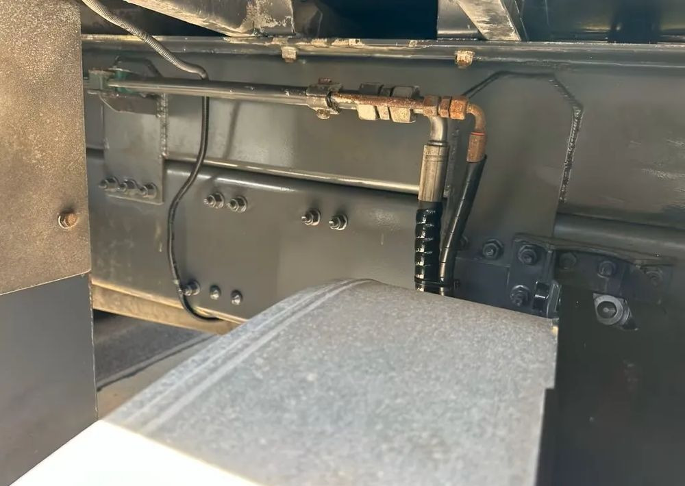 Volvo FM420 6x2 | HDS Atlas AK 186-3 z przestrzenią ładunkową | Euro6 |238 000 km - Nákladní automobil valníkový/ Plošinový, Auto s hydraulickou rukou: obrázek 4 Volvo FM420 6x2 | HDS Atlas AK 186-3 z przestrzenią ładunkową | Euro6 |238 000 km - Nákladní automobil valníkový/ Plošinový, Auto s hydraulickou rukou: obrázek 4