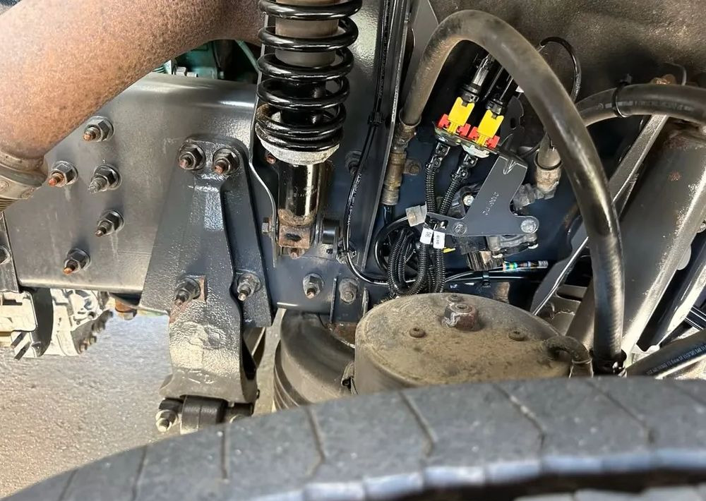 Volvo FM420 6x2 | HDS Atlas AK 186-3 z przestrzenią ładunkową | Euro6 |238 000 km - Nákladní automobil valníkový/ Plošinový, Auto s hydraulickou rukou: obrázek 5 Volvo FM420 6x2 | HDS Atlas AK 186-3 z przestrzenią ładunkową | Euro6 |238 000 km - Nákladní automobil valníkový/ Plošinový, Auto s hydraulickou rukou: obrázek 5