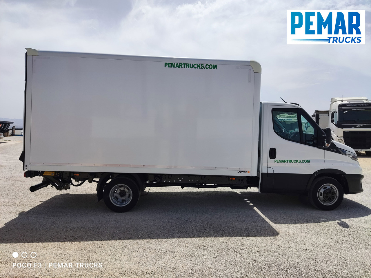 IVECO DAILY 35C16 CAJA CERRADA DOBLE RUEDA - Furgon: obrázek 4 IVECO DAILY 35C16 CAJA CERRADA DOBLE RUEDA - Furgon: obrázek 4