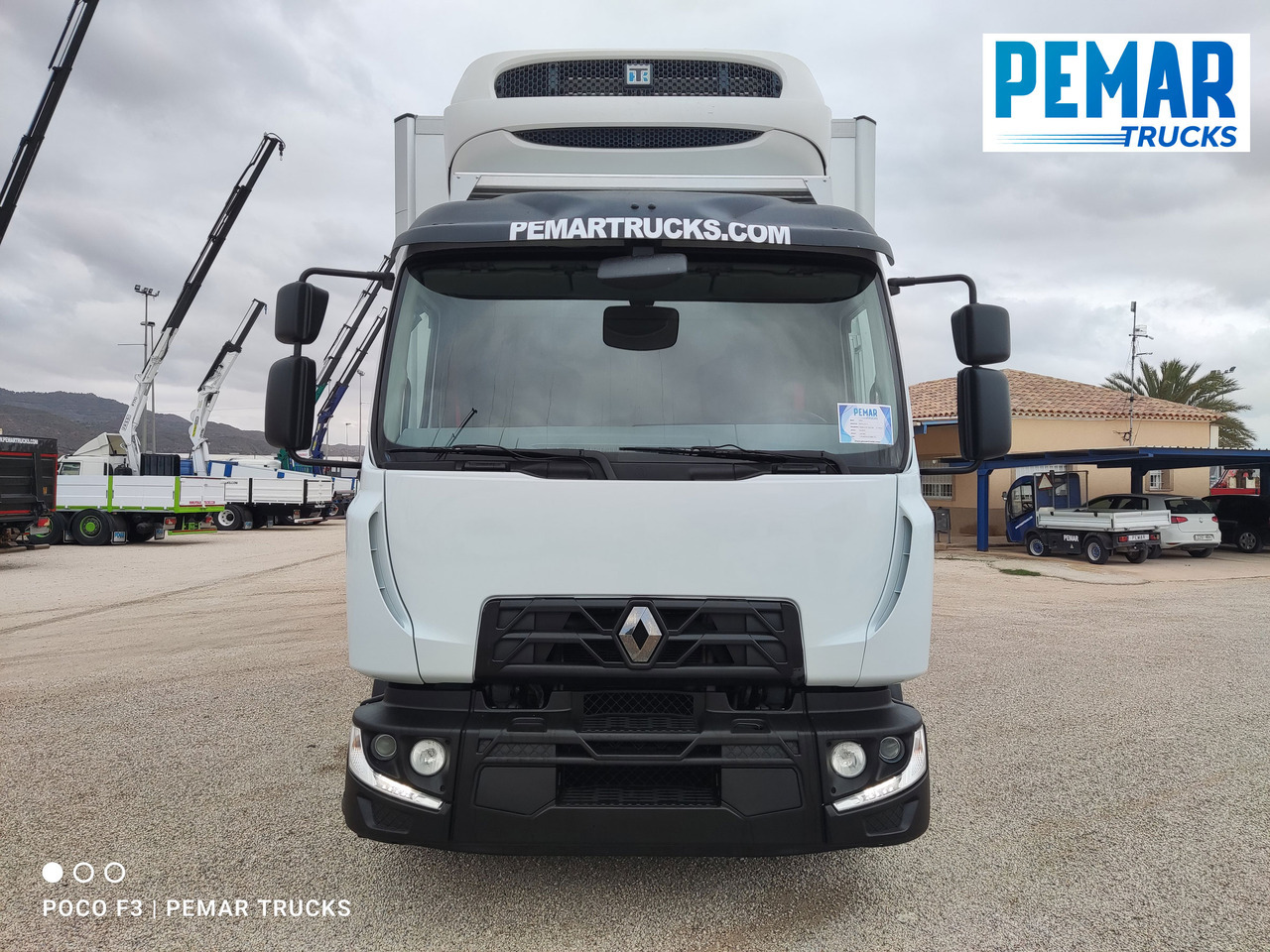 RENAULT MIDLUM D16 240 EURO 6 - Chladírenský nákladní automobil: obrázek 2 RENAULT MIDLUM D16 240 EURO 6 - Chladírenský nákladní automobil: obrázek 2