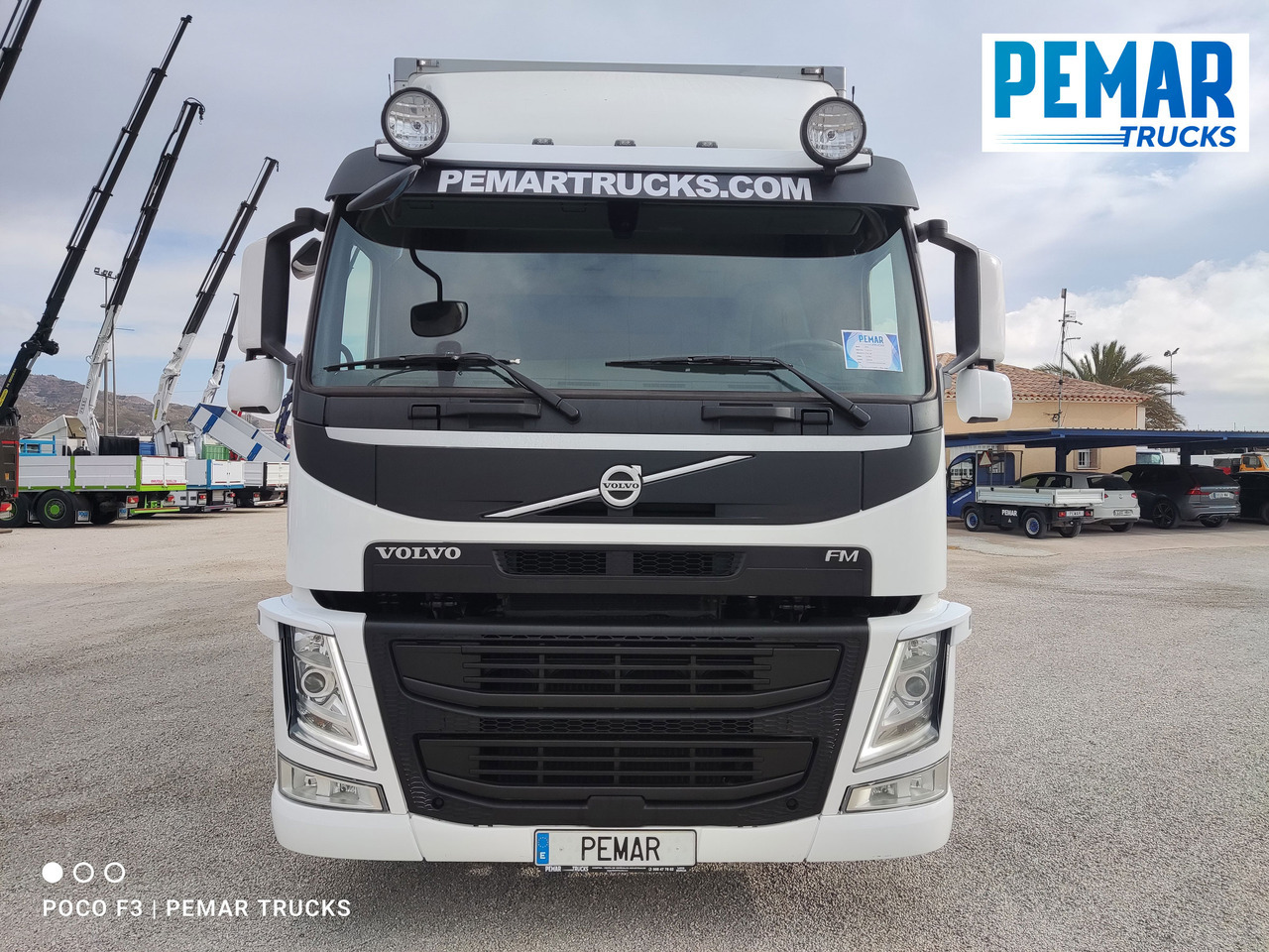 VOLVO FM 330 4X2 FRIGORIFICO 18T EURO 6 - Chladírenský nákladní automobil: obrázek 2 VOLVO FM 330 4X2 FRIGORIFICO 18T EURO 6 - Chladírenský nákladní automobil: obrázek 2