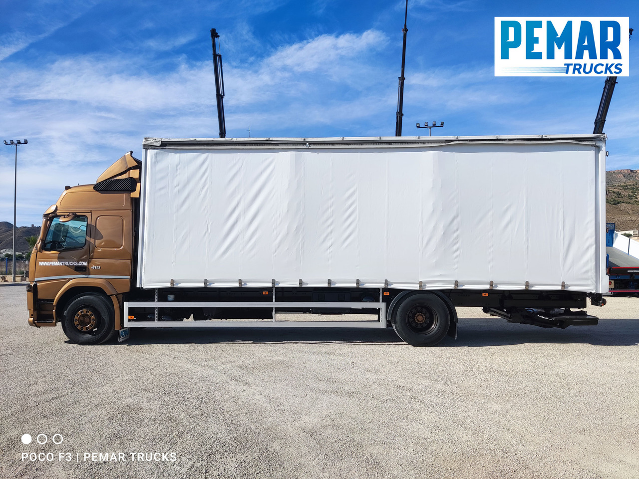 Plachtový nákladní auto VOLVO FM 410 TAUTLINER: obrázek 9